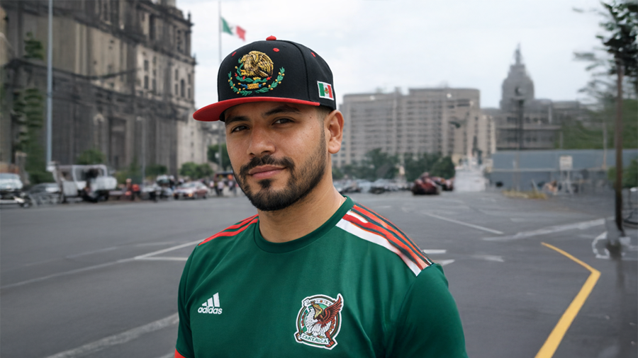 Dise&ntilde;ada para marcas de ropa urbana: gorra snapback con logo de M&eacute;xico de 6 paneles