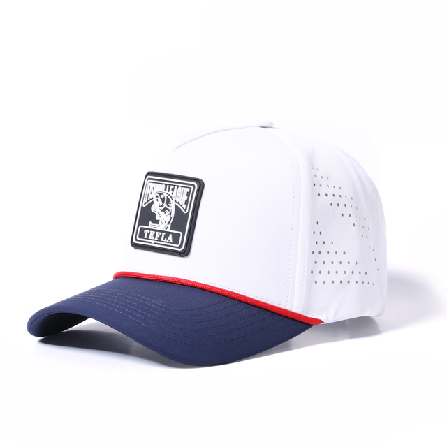 Sombrero de golf de corte l&aacute;ser de primer nivel deportivo de secado r&aacute;pido al aire libre con logotipo de parche de goma de cuero personalizado 